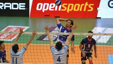 Gigantes perdió con Ciudad y mañana enfrentará a UVT. (Foto: @VoleyACLAV)