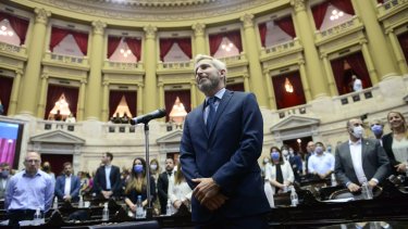 La sesión comenzó con la jura de 10 nuevos diputados. (Gentileza).-