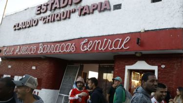 El estadio de Barracas lleva el nombre de Tapia. 