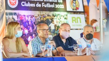 La presentación del Mundialito se realizó el 23 de diciembre en la confitería del Deportivo Roca. (Foto: Carlos Mir)