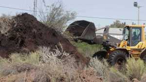 Derrame de petróleo en Río Negro: ya se movieron 30 camiones de suelo contaminado