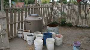 Cientos de vecinos están sin agua en la zona oeste de Roca