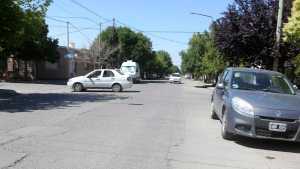 Delincuentes atacaron brutalmente a un conocido expreceptor de Roca que se encuentra en terapia