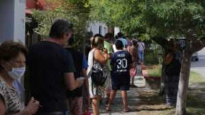 Los que “corrieron” por la tercera dosis: ¿hay stock de vacunas en Río Negro y Neuquén?