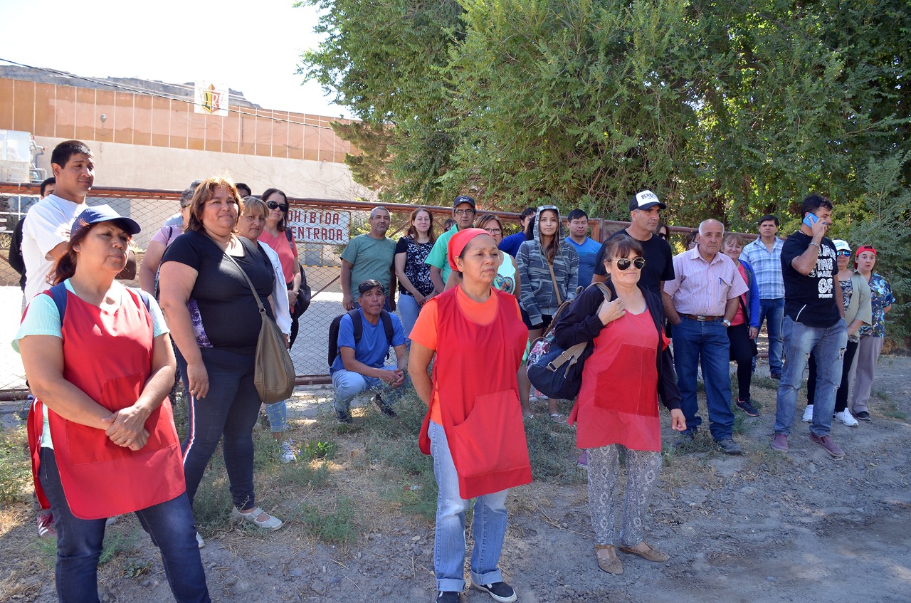 Más de 50 trabajadores de La Reginense quedarán sin trabajo en esta próxima temporada de cosecha. (Foto Néstor Salas)