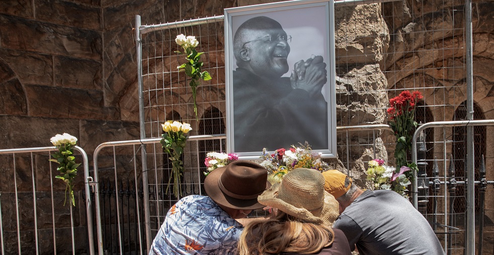 Desmond Tutu, un símbolo de la lucha contra el apartheid en Sudáfrica, galardonado con el Premio Nobel de la Paz, murió hoy a los 90 años. Foto: AFP - Télam 