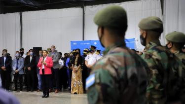 El acto se realizó en el gimnasio de la Escuela de Cadetes de Viedma. Foto Gentileza: Prensa de Gobierno de Río Negro.