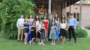 La Escuela de Modelo de Josefina Monasterio encabeza la cruzada solidaria. A beneficio de CEPREC (Roca). Foto gentileza