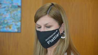 La intendenta de Plottier, Gloria Ruiz, prevé viajar a Buenos Aires entre el 24 y 28 de enero para gestionar y firmar convenios y gestionar con Nación (foto Yamil Regules)