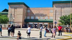 Un contingente de egresados tuvo que volver a Cutral Co por ser positivos en Córdoba