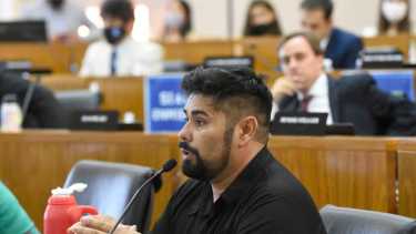 César Parra adelantó que espera el voto favorable el 16 de junio para mejorar la provisión de garrafas en los sectores donde no hay servicio en Neuquén (foto Florencia Salto )