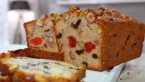 Cómo hacer budín inglés de frutas