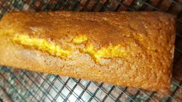 Ideal para este finde: budín inglés con manzanas caramelizadas