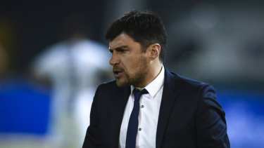 Apareció un rival para San Lorenzo, que quiere al Cacique Medina como entrenador