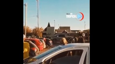 Las imágenes fueron tomadas por personas en el lugar. Foto: gentileza video FM Tropical.-