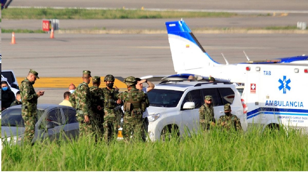 Al menos tres personas murieron por las explosiones en el aeropuerto de Colombia. (Gentileza: NTN24).- 