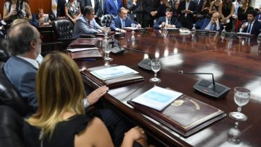 La iniciativa parlamentaria ingresará por el Senado.-