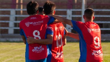 Unión solo recibió dos goles en 6 partidos del Regional. (Foto: Gentileza Ezequiel Sarai)