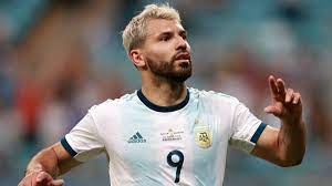 Agüero volvió a Argentina y se refirió a su futuro