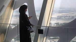 Emiratos Árabes será el primer país del mundo en tener una semana laboral de cuatro días y medio