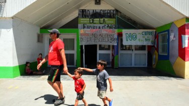 Las escuelas 341 y 349 comparten el mismo edificio en el barrio Ceferino de Viedma. Foto: Marcelo Ochoa.