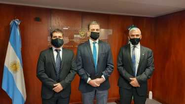 Del Castaño, Apcarian y Fernández Eguía tras la elección en Viedma. Foto: gentileza.