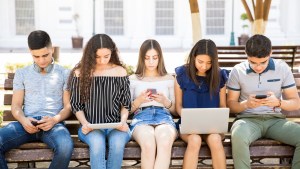 Jóvenes y empleo: una realidad difícil para los que recién arrancan en el mercado laboral