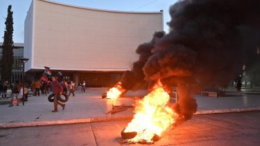 Las manifestaciones fueron reprimidas por la policía. Foto gentileza diario Jornada. 