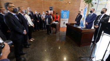 el acto se realizó en Viedma. Foto: Marcelo Ochoa.