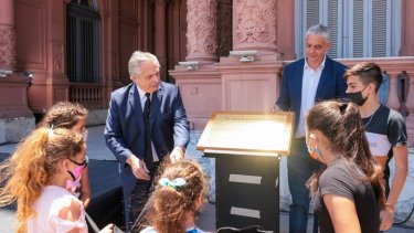 Estuvo acompañado por el secretario de Derechos Humanos de la Nación, Horacio Pietragalla Corti,