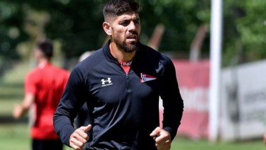 Leandro Díaz es delantero de Estudiantes de La Plata y anotó el 4 a 4 en el clásico. 