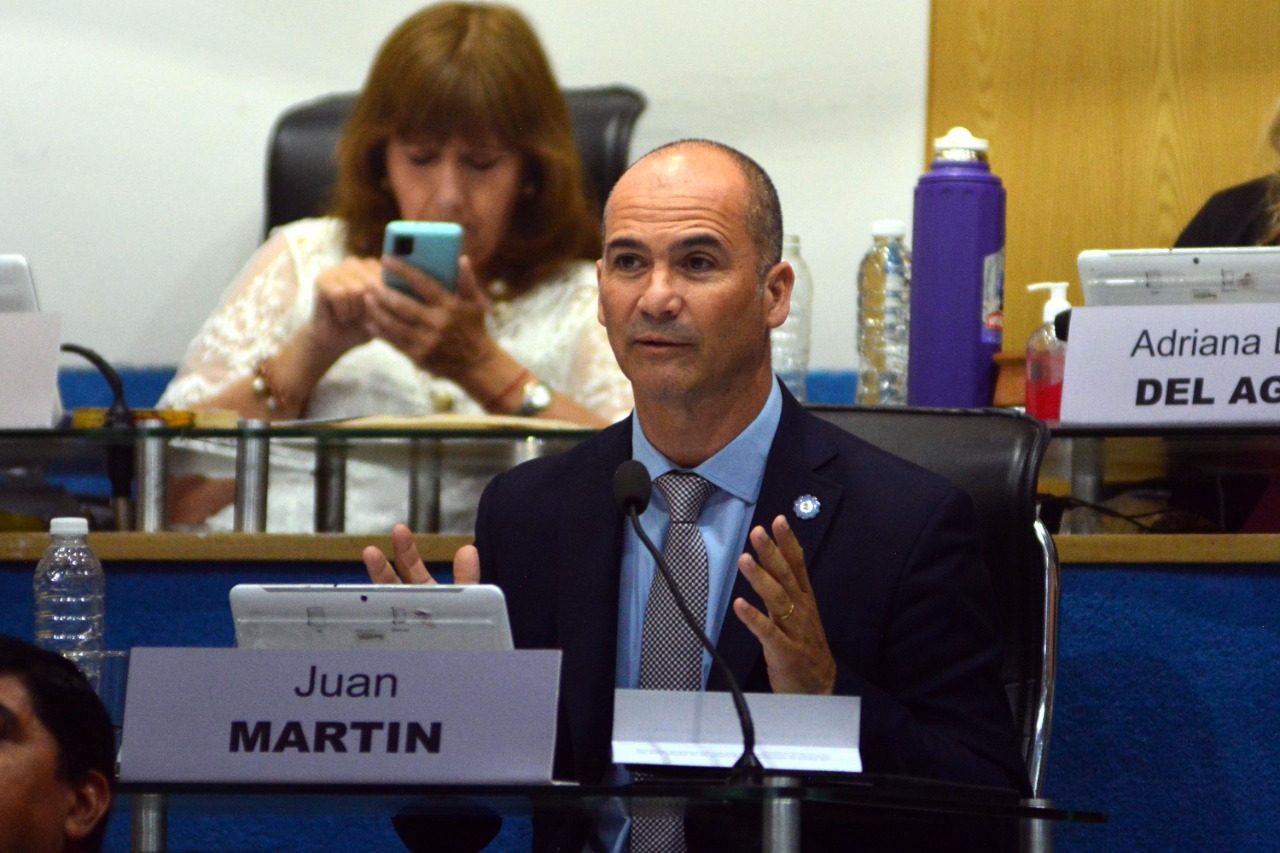 Juan Martín , de JxC, votó a favor en general y rechazó seis de los 70 artículos.