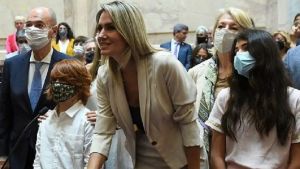 La senadora Carolina Losada dio positivo al test de coronavirus