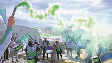 Neuquén: estatales le ganaron a la inflación, pero aún pesa la pérdida del 2020