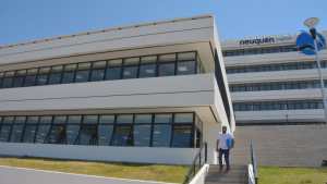 Municipales de Neuquén tendrán un incremento del 52,5% para este año