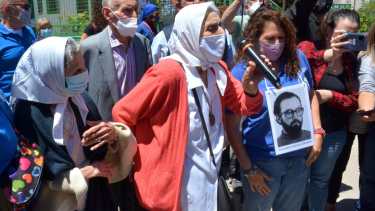Las Madres de Plaza de Mayo, filial Alto Valle, presenciaron la lectura del veredicto. Foto: Yamil Regules. 