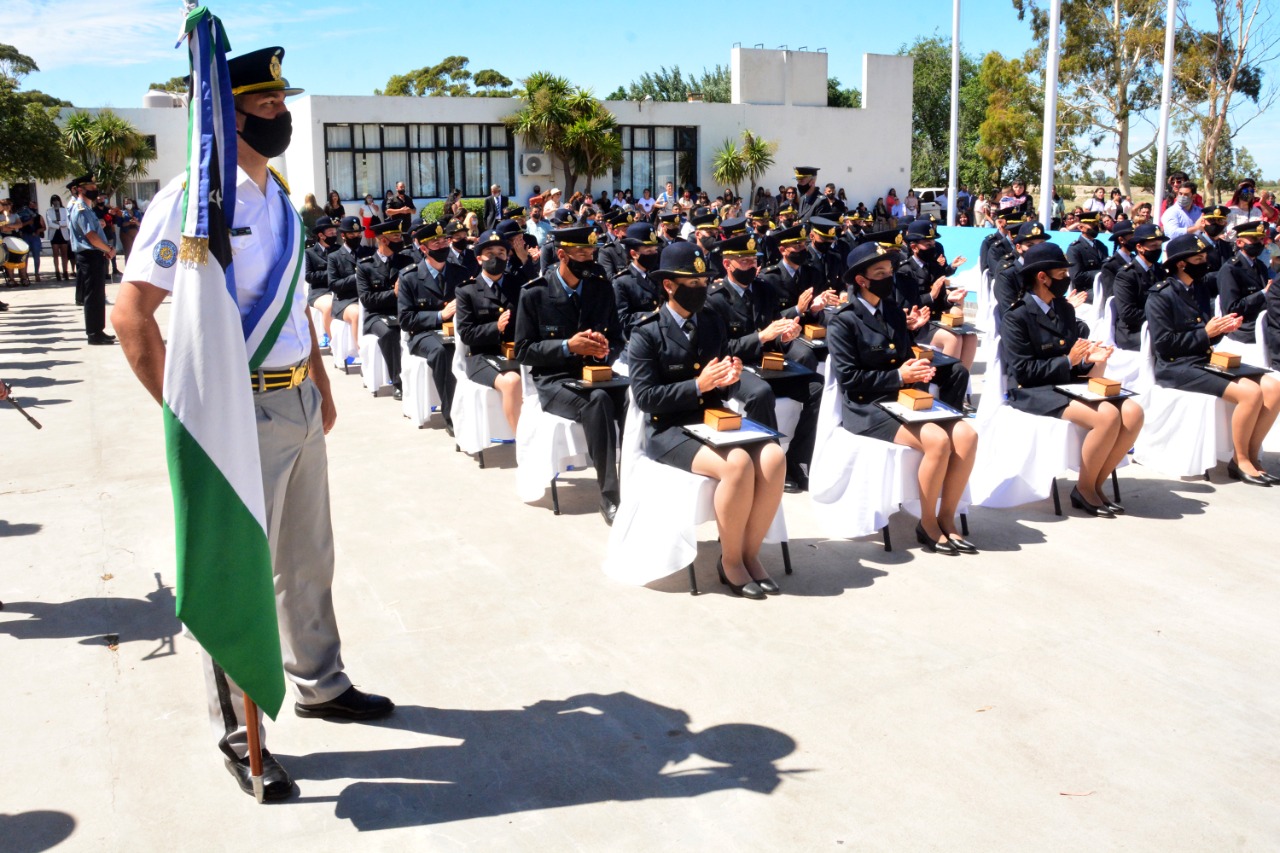 La ceremonia se realizó en la Escuela de Cadetes, en Viedma. Foto: Marcelo Ochoa.