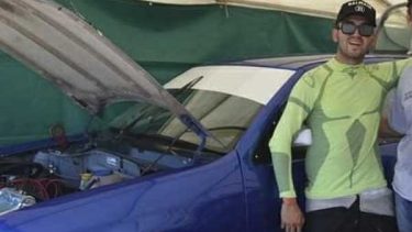 Gutiérrez sabe manejar a alta velocidad, es piloto de carreras.