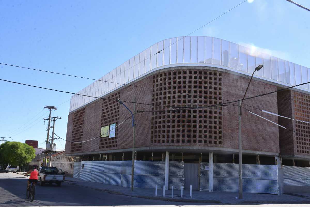 El epicentro del espectáculo será un edificio de calle España esq. Chile. Foto archivo