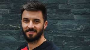 Scocco anunció su retiro del fútbol: mirá cómo lo homenajearon Newells y River