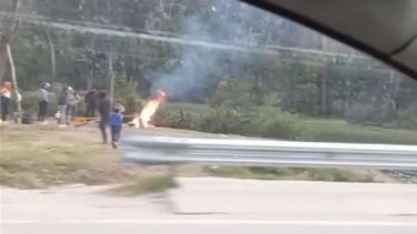 Hacían fuego en un lugar no habilitado en Villa La Angostura. (Captura de video)