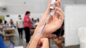 El efecto «nocebo» de las vacunas contra el Covid-19: ¿sugestión o realidad?