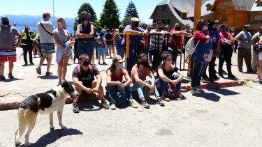 La asamblea comenzó a las 13 en el Centro Cívico. Foto: Chino Leiva