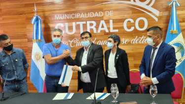 Dirigentes de ATE rubricaron el aumento del 50 % para este 2022 (Foto: Andrea Vazquez)