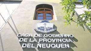 Prometen terminar para fin de año el convenio colectivo general para estatales de Neuquén