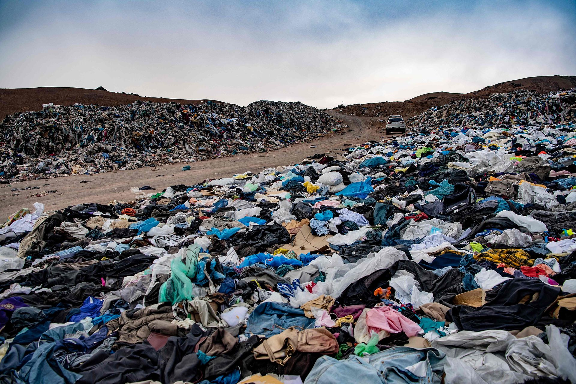 El cementerio, que ocupa varios metros en el desiero de Atacama. (Foto: AFP)