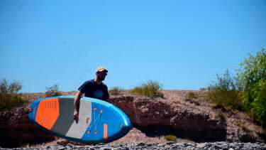 El Piedral, la playa escondida del lago Mari Menuco