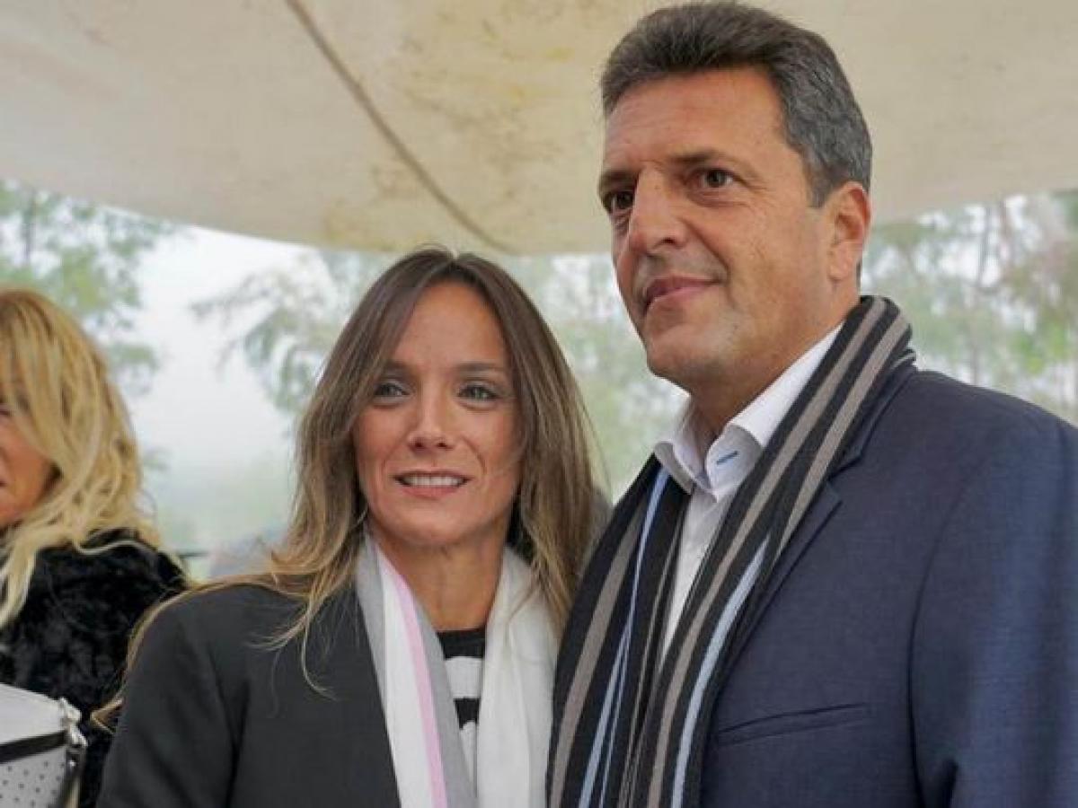 El candidato a Presidente y su esposa Malena Galmarini.   