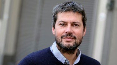 El ministro Lammens cruzó a un joven que criticó el PreViaje. 