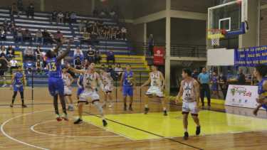 Progre derrotó a Viedma la última vez que chocaron en el Gigante de la Maipú. (Foto: Prensa Del Progreso)